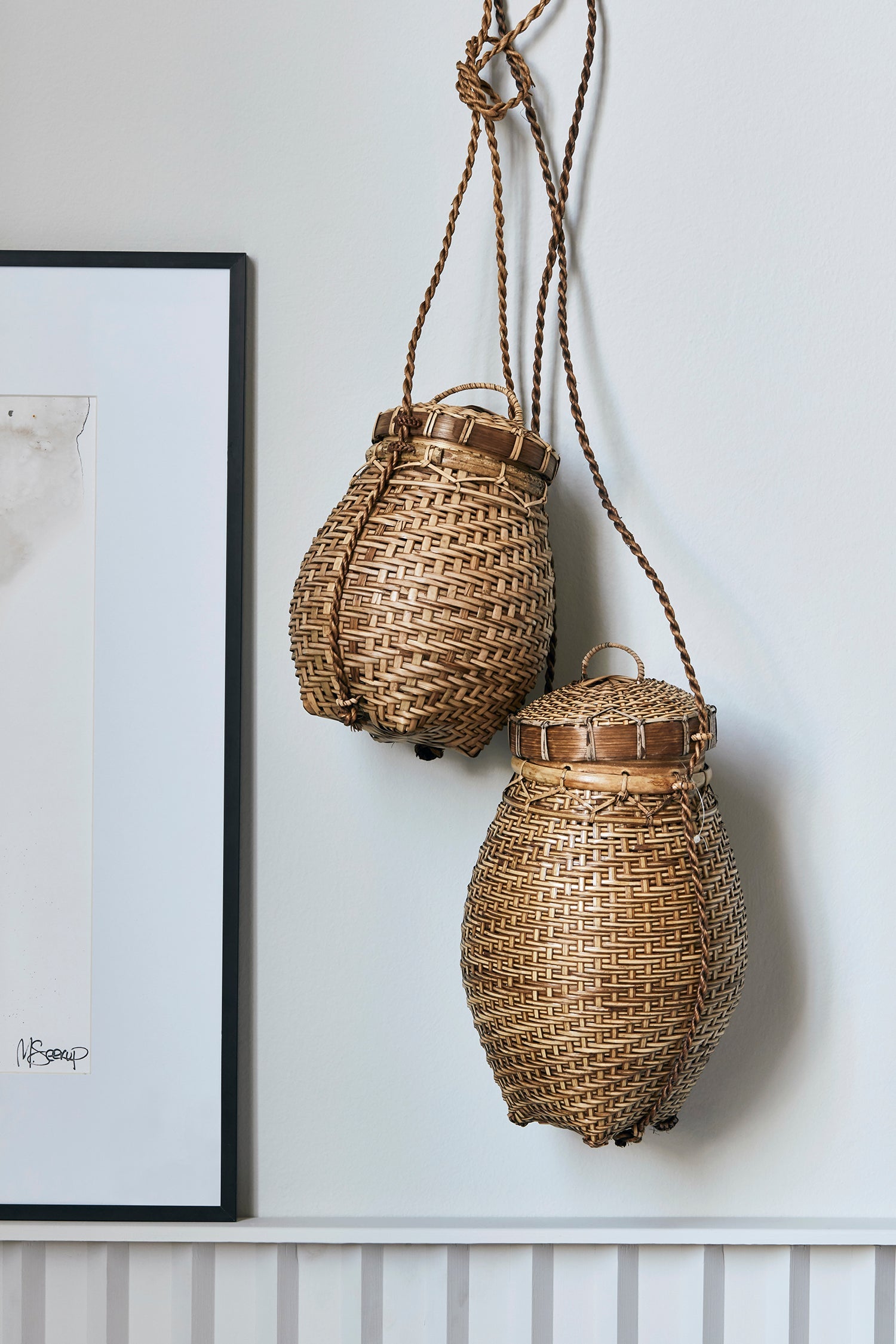 Hanging baskets, set of 2