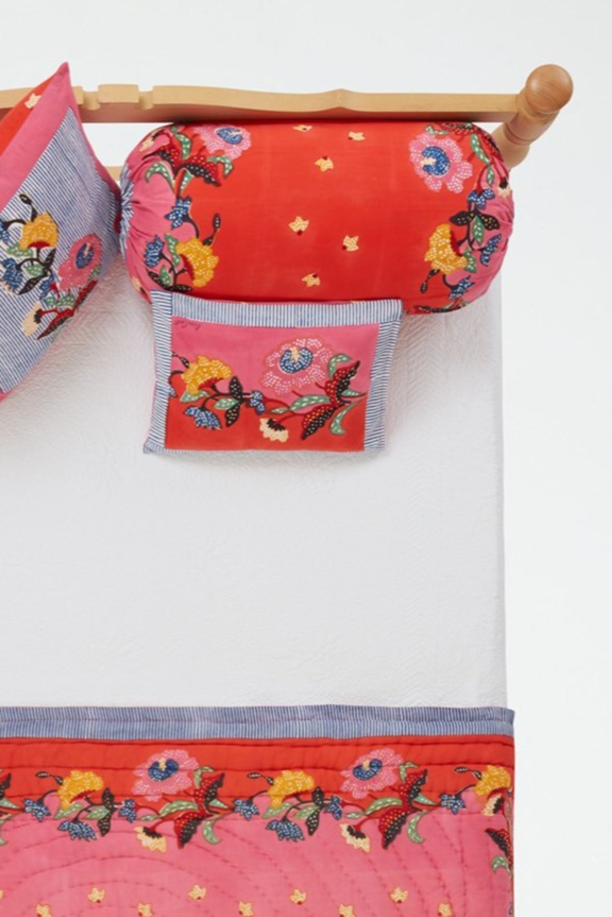 Round Cushion | Indonesian Red Rose