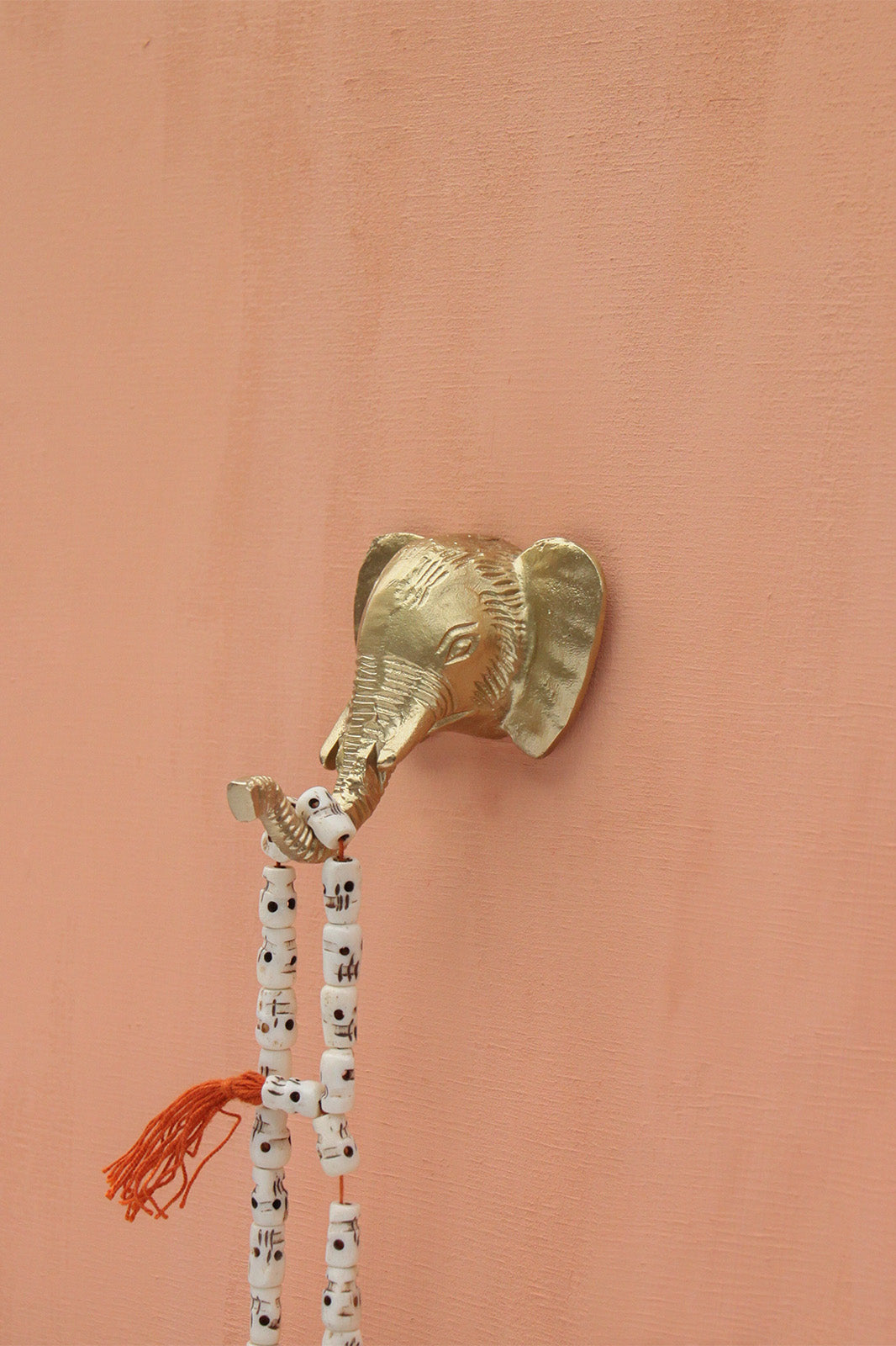 Hook large | Elephant