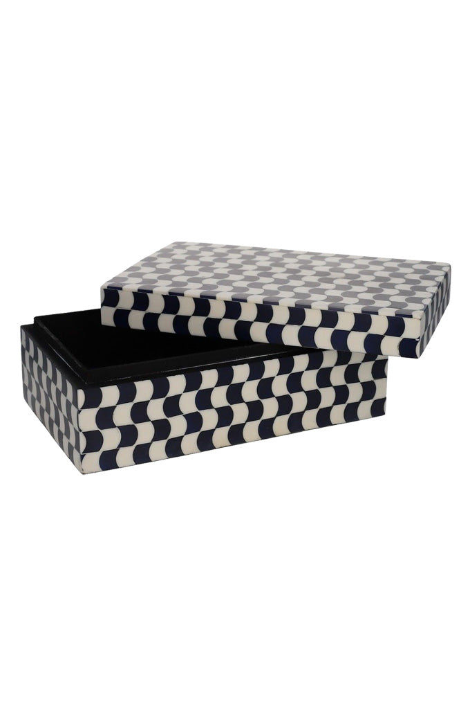 Box | Black and White Chequered