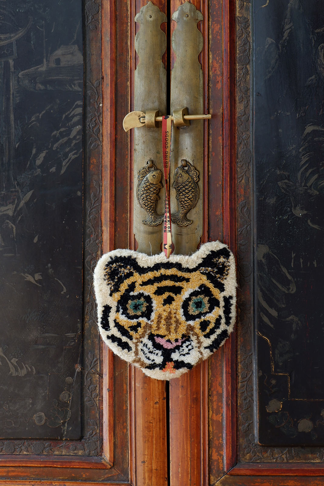 Head hanger rug | Cloudy tiger