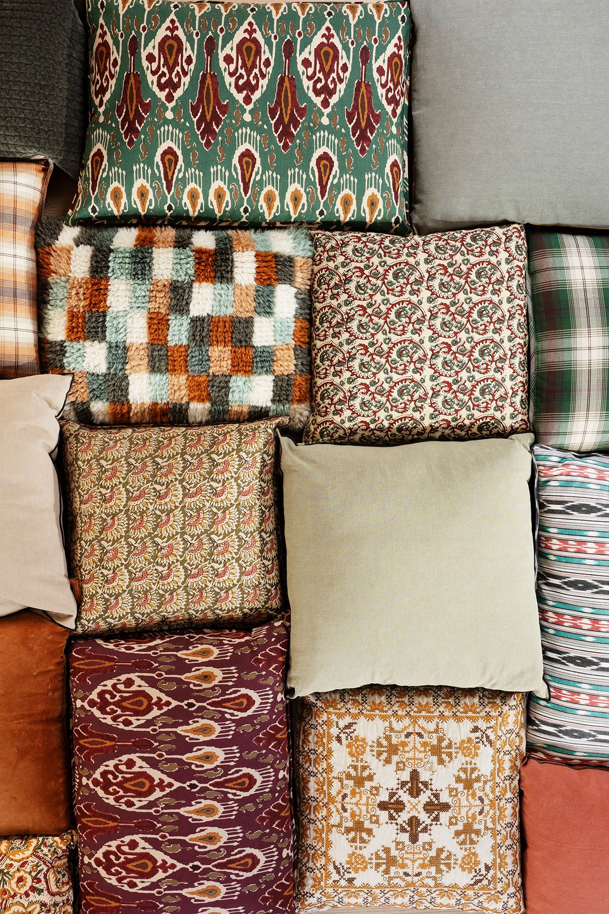 Printed Cushion, Syrah Ikat