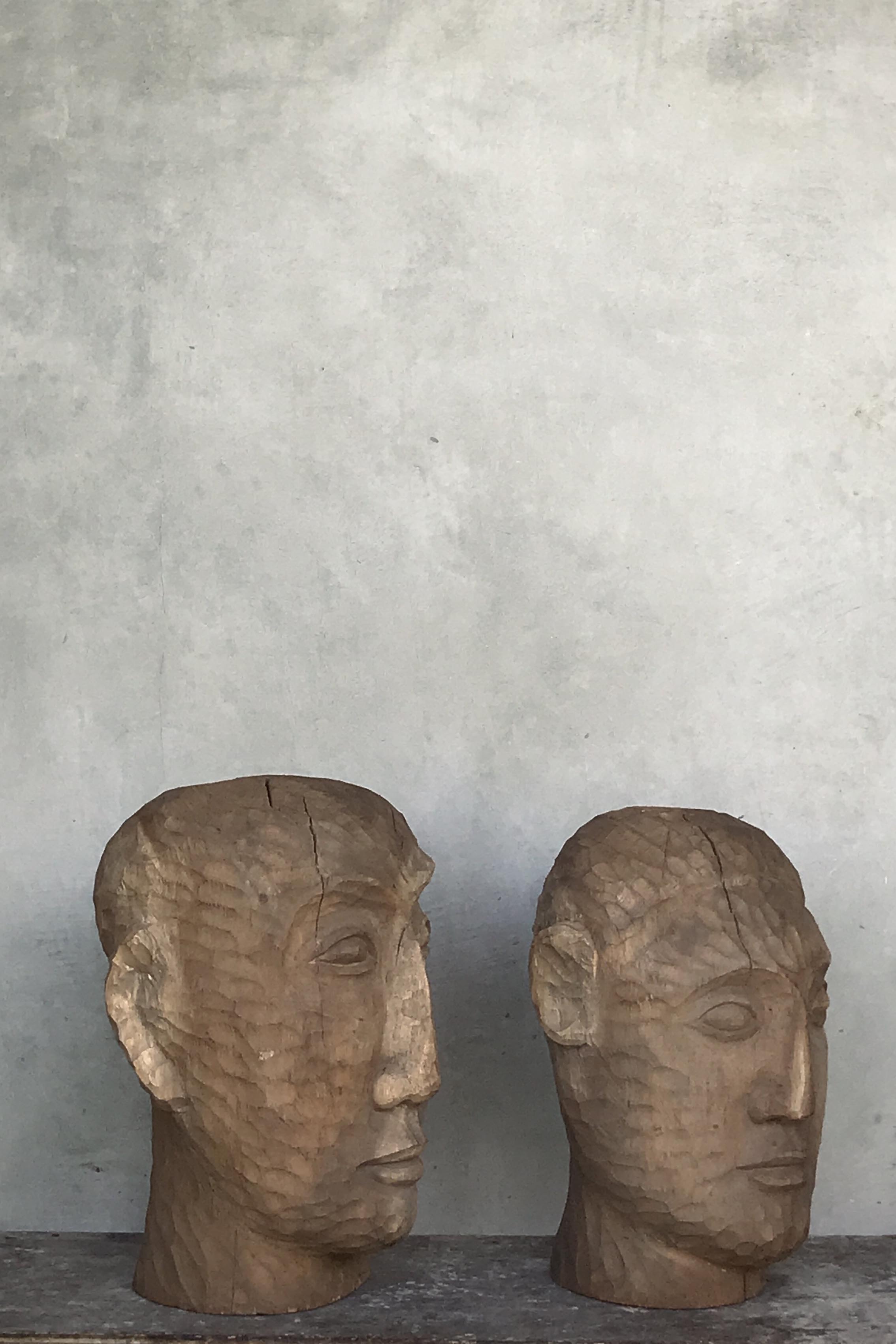 carved wooden head (M+ZM)