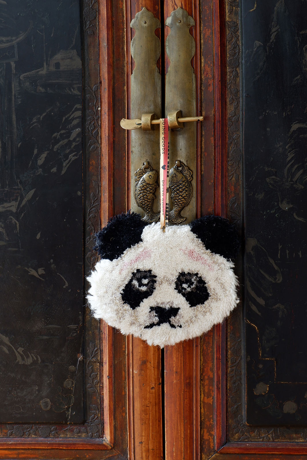 Head hanger rug | Plumpy Panda