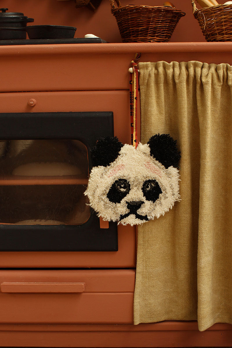 Head hanger rug | Plumpy Panda