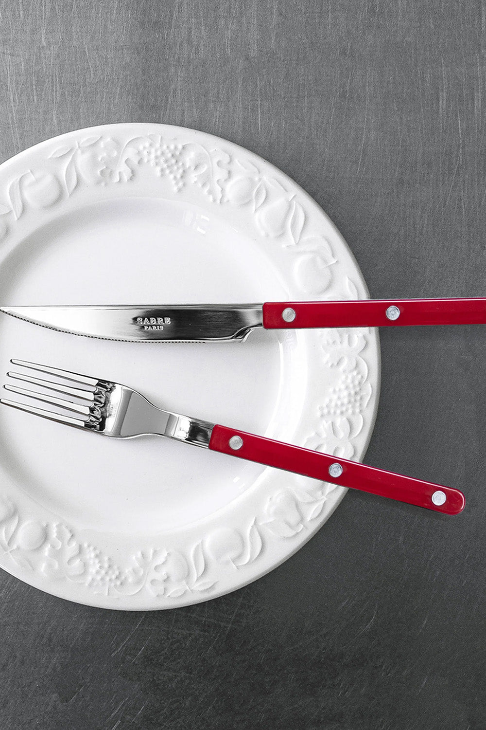 Red Cutlery Set 24 pieces | Sabre Paris