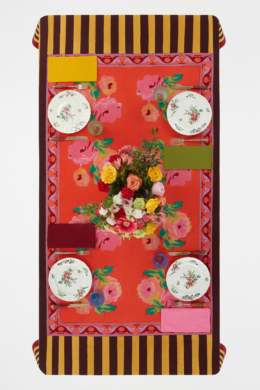 Table cloth, Nizam red