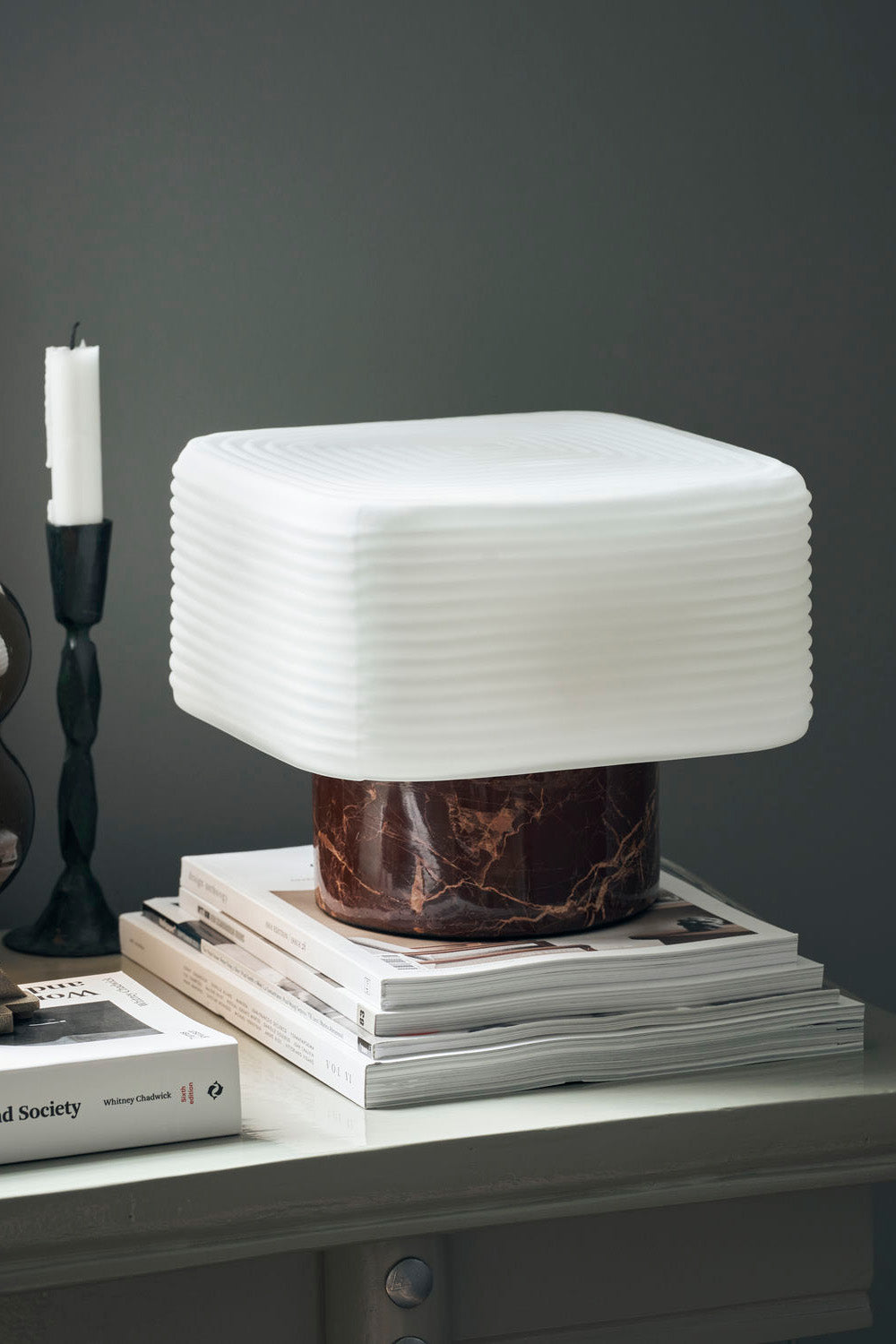 Table lamp square with marble