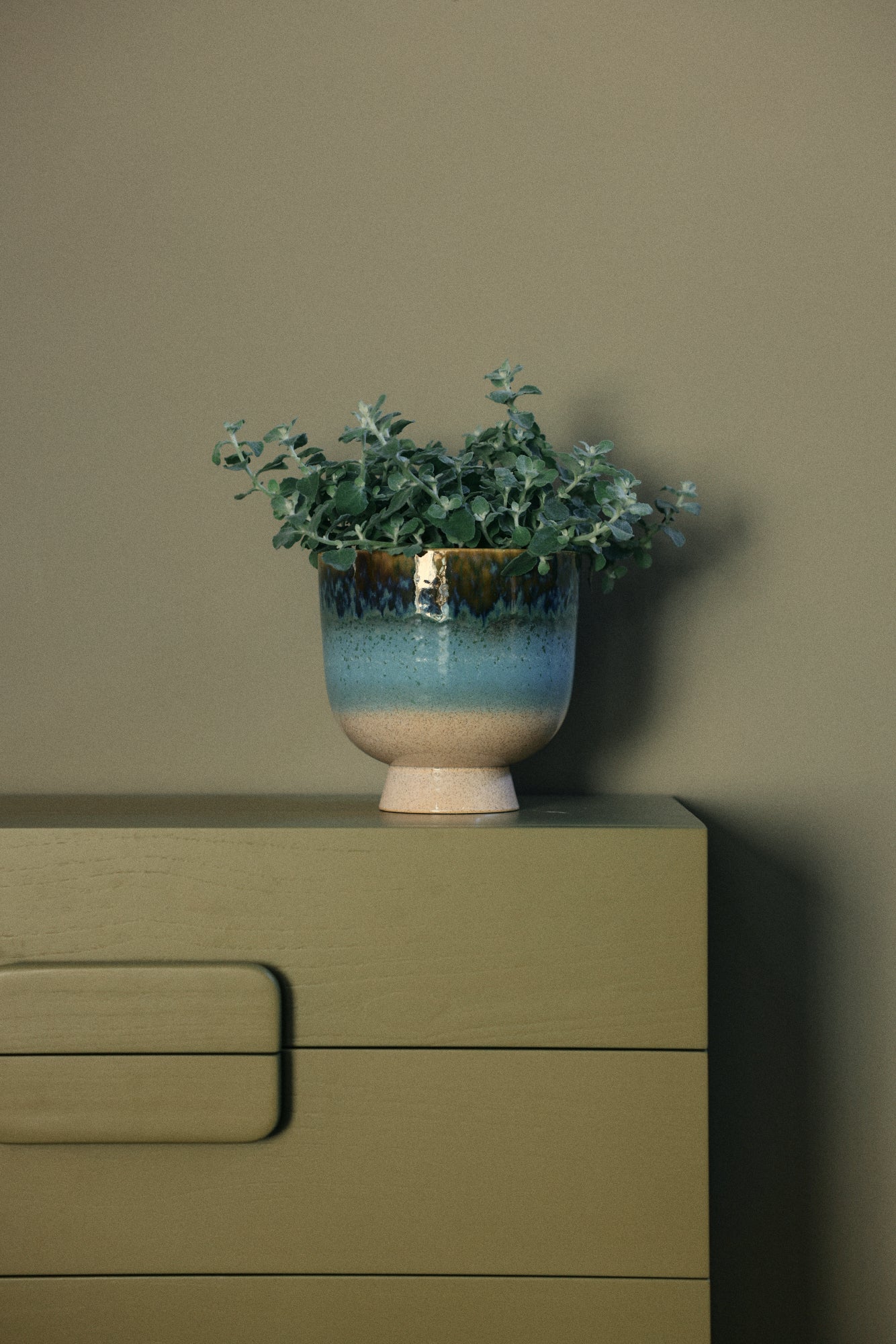 Retro flower pot | lagoon