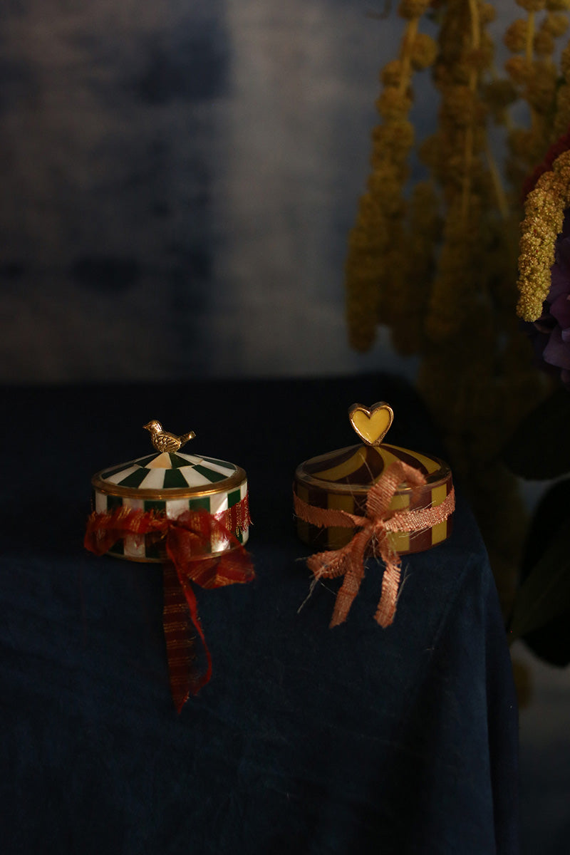 Heart Circus Box | Yellow & Brown
