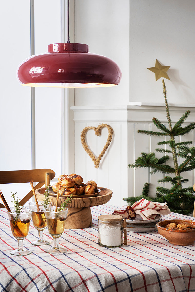 Wooden pedestal tray