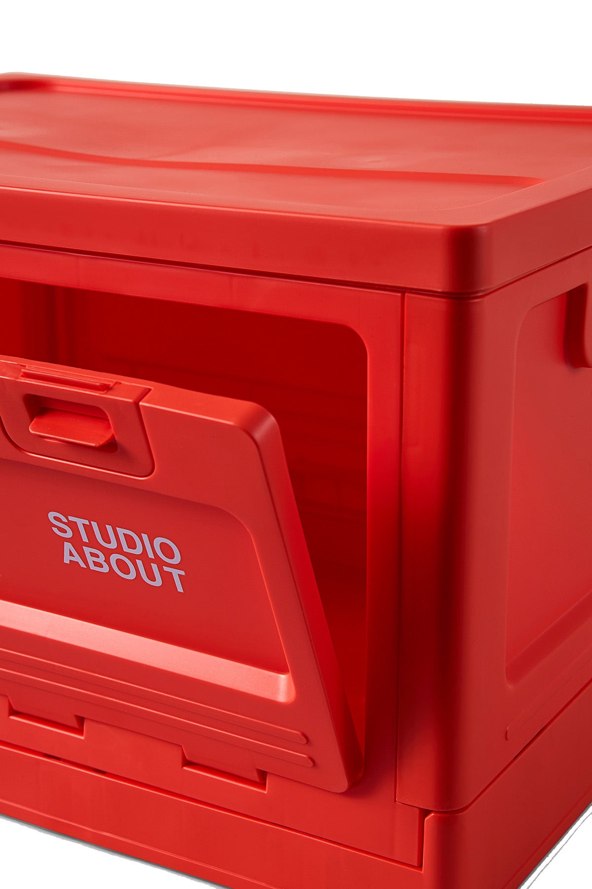 Box "M" | Red