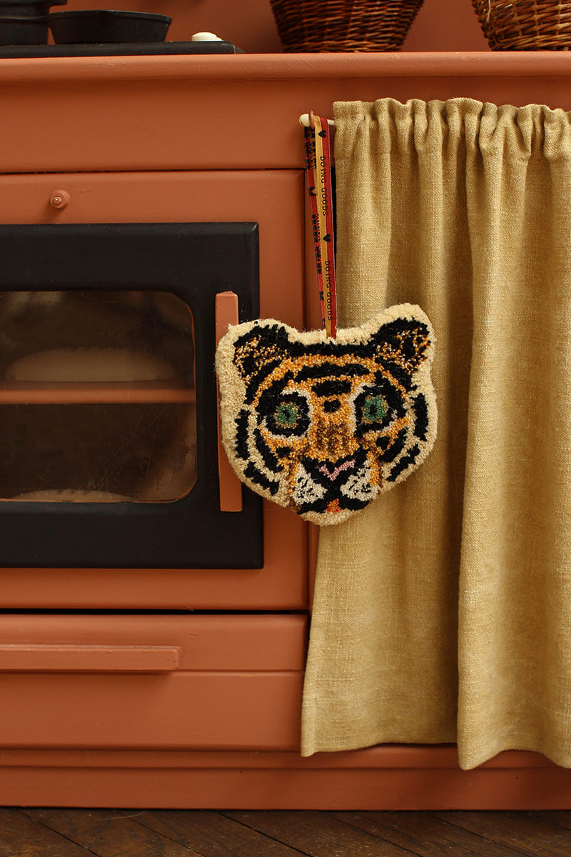 Head hanger rug | Cloudy tiger