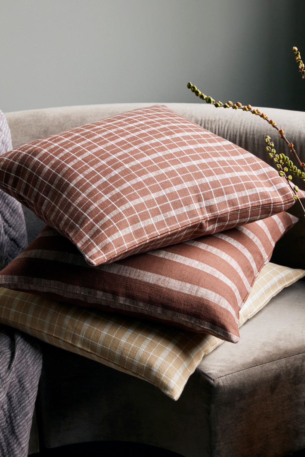 Cushion | Brown Checkered