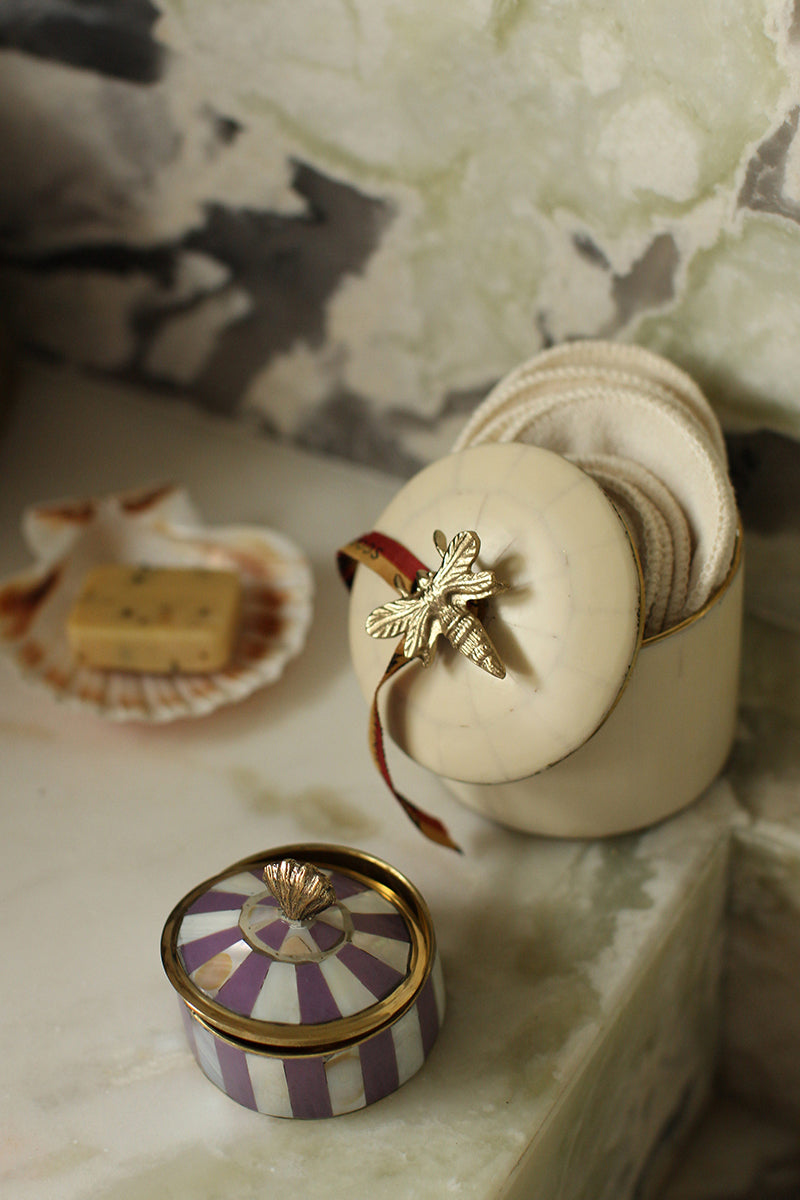 Queen Bee Circus Box