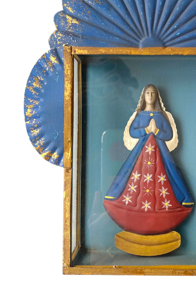 Framed box with Lady Mary | Blue Steel